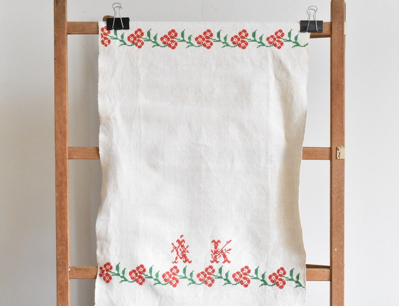 Vintage Hungarian Embroidered Cloth image 1