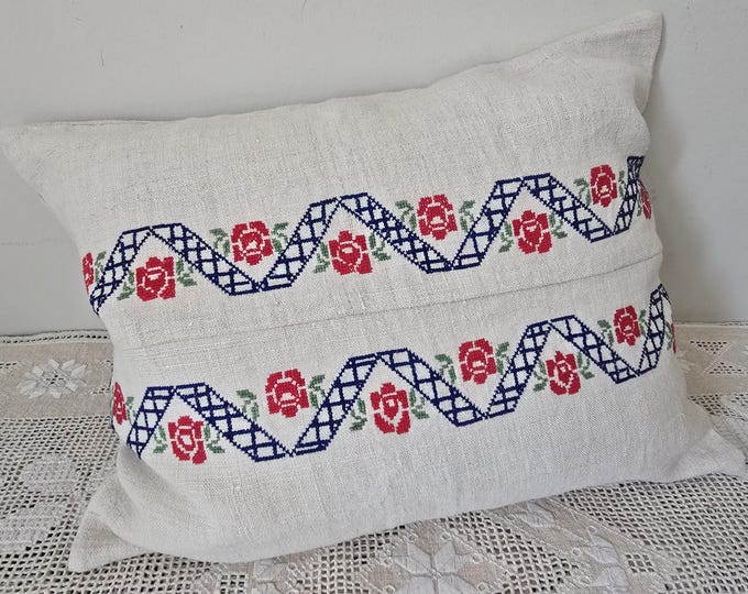 Cushion Cover from vintage Embroidered Cloth