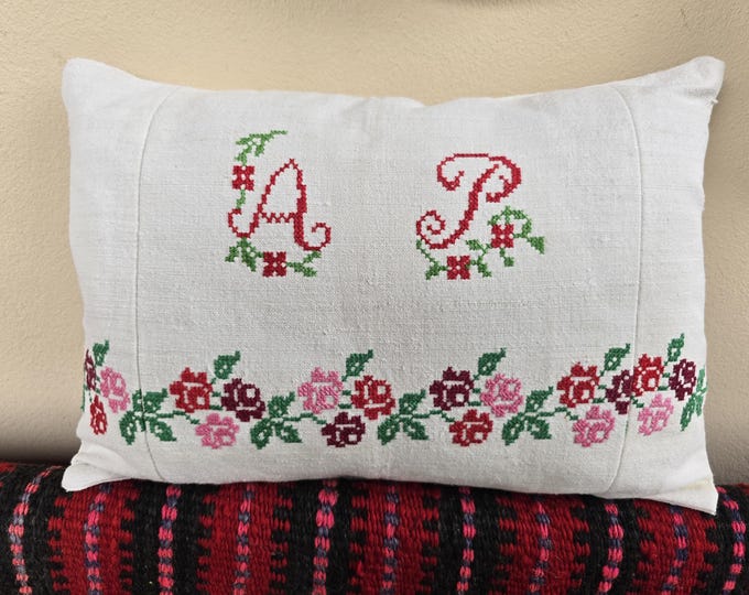 Cushion Cover from vintage Embroidered Cloth