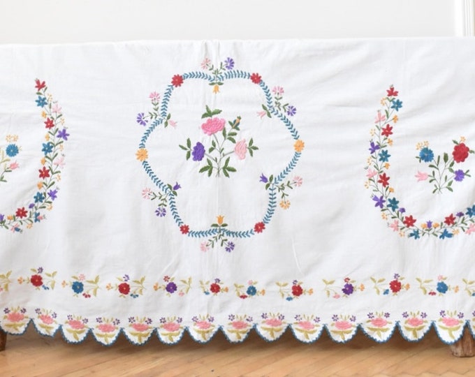 Wonderful Dowry Bed Drape
