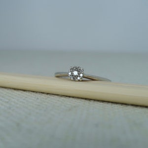 9ct White gold and diamond cluster ring