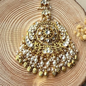 Bridal Paachi Kundan Tikka | Oversized Gold & Pearl Mathapatti | Indian Wedding Hair Accessory | Traditional Polki Maang Tikka