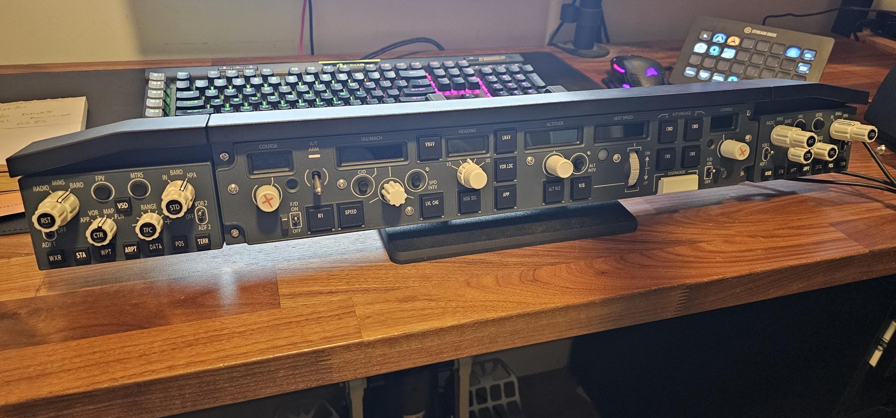 WINWING / WINCTRL Boeing 737 Mcp / Autopilot Flight Simulator Desk