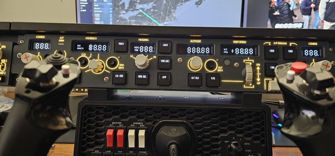3D Printed Mount for WINCTRL / Winwing Boeing Autopilot Panel