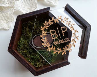 Personalized Wedding Ring Box wood, Ring Bearer Box for wedding ceremony, Personalized Ring Bearer with Acrylic Lid & Wood Base, Hexagon