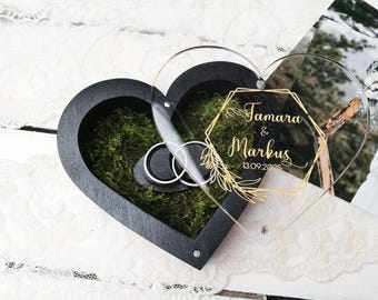 Personalisierte Herz-Ringbox aus Holz mit transparentem Deckel, Eheringhalter, rustikale Ringbox mit Moos, handgefertigtes Hochzeitsandenken
