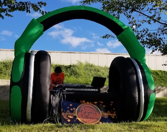 Auriculares inflables gigantes personalizables para cabinas de DJ y más