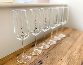 Pair/3/4/5+ Personalised Champagne Flutes  | Hen Party/Bride Team/Bridesmaids/Gifts for Wedding Party