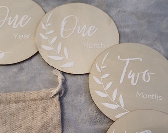 Wooden Baby Monthly Milestone Plaques
