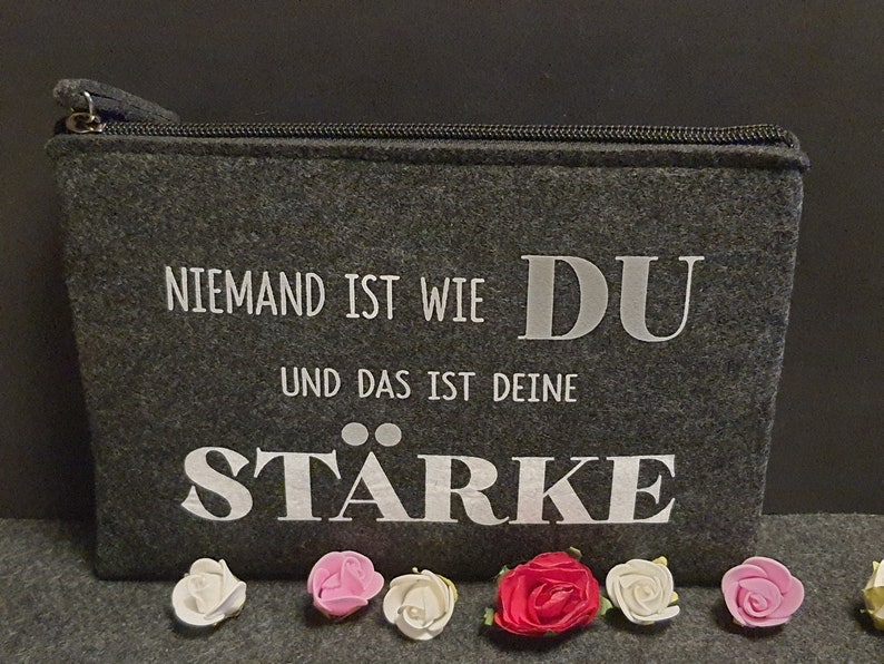 Felt cosmetic bag personalization possible cosmetic bag mape up bag felt bag lightning fast shipping Niemand ist wie Du