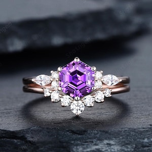 Einzigartige Hexagon Cut lila Saphir Verlobungsring Set, Lab gewachsen Saphir Rose Gold Hochzeit Versprechen Ring Braut Set Jahrestagsgeschenk