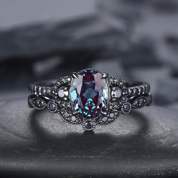 Anillo de compromiso vintage de alejandrita negra ovalada, anillo de promesa de oro negro de 18 quilates, anillo nupcial único de rodio negro.