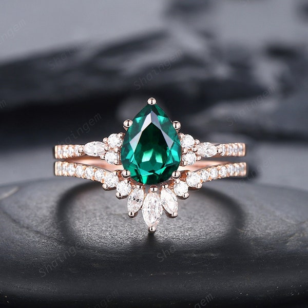 Vintage Emerald Cluster Engagement Ring, Unique Rose Gold Wedding Ring Set, May Birthstone Bridal Set Anniversary Promise Ring for Women