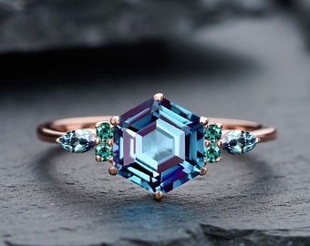 Vintage Hexagon Alexandrite and Emerald Engagement Ring, Unique Rose Gold Wedding Ring June Birthstone Anniversary Promise Ring Gift for her