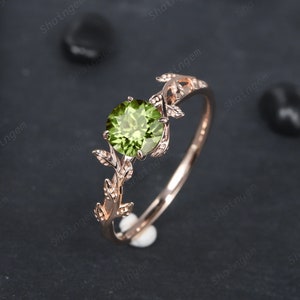 Vintage Round Cut Peridot Solitaire Engagement Ring, Leaf Peridot Promise Ring, Nature Inspired Peridot Wedding Ring, Rose Gold Ring Gift