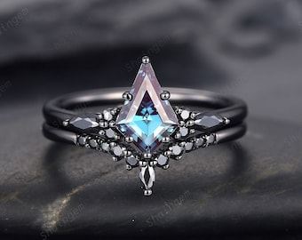 Black Gold Kite Shape Alexandrite Engagement Ring Set, Unique Black Promise Ring, Black Wedding Ring Set, Gothic Black Bridal Set for Women