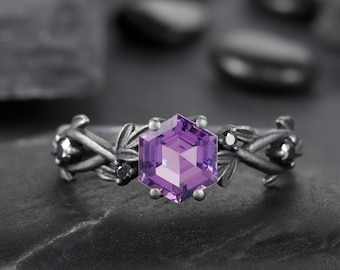 ブラックゴールド仕上げの六角形アメジストエンゲージリング、ロジウム