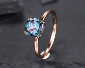 Vintage Cushion Cut Solitaire Alexandrite Engagement Ring,14K Rose Gold High Profile Alexandrite Ring, Promise Anniversary Ring Gift for her