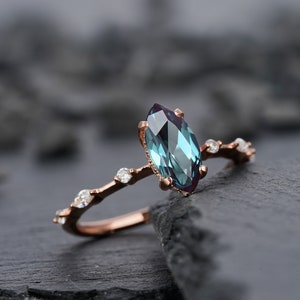 Vintage Marquise Alexandrite Ring, Unique June Birthstone Wedding Promise Engagement Ring, 14K Rose Gold /Sterling Silver Ring for Women