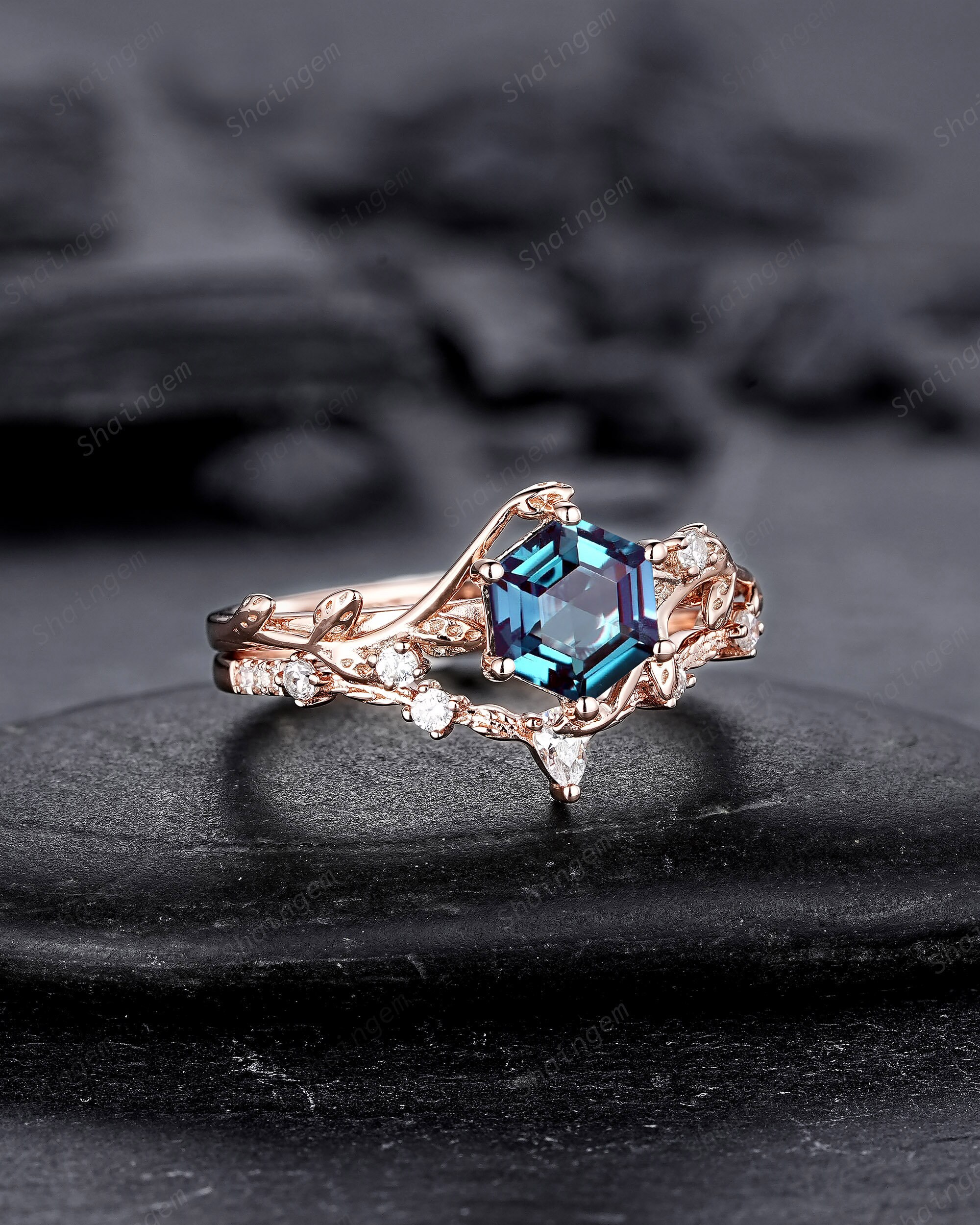 Nature Inspired Hexagon Cut Alexandrite Leaf Engagement Ring Set