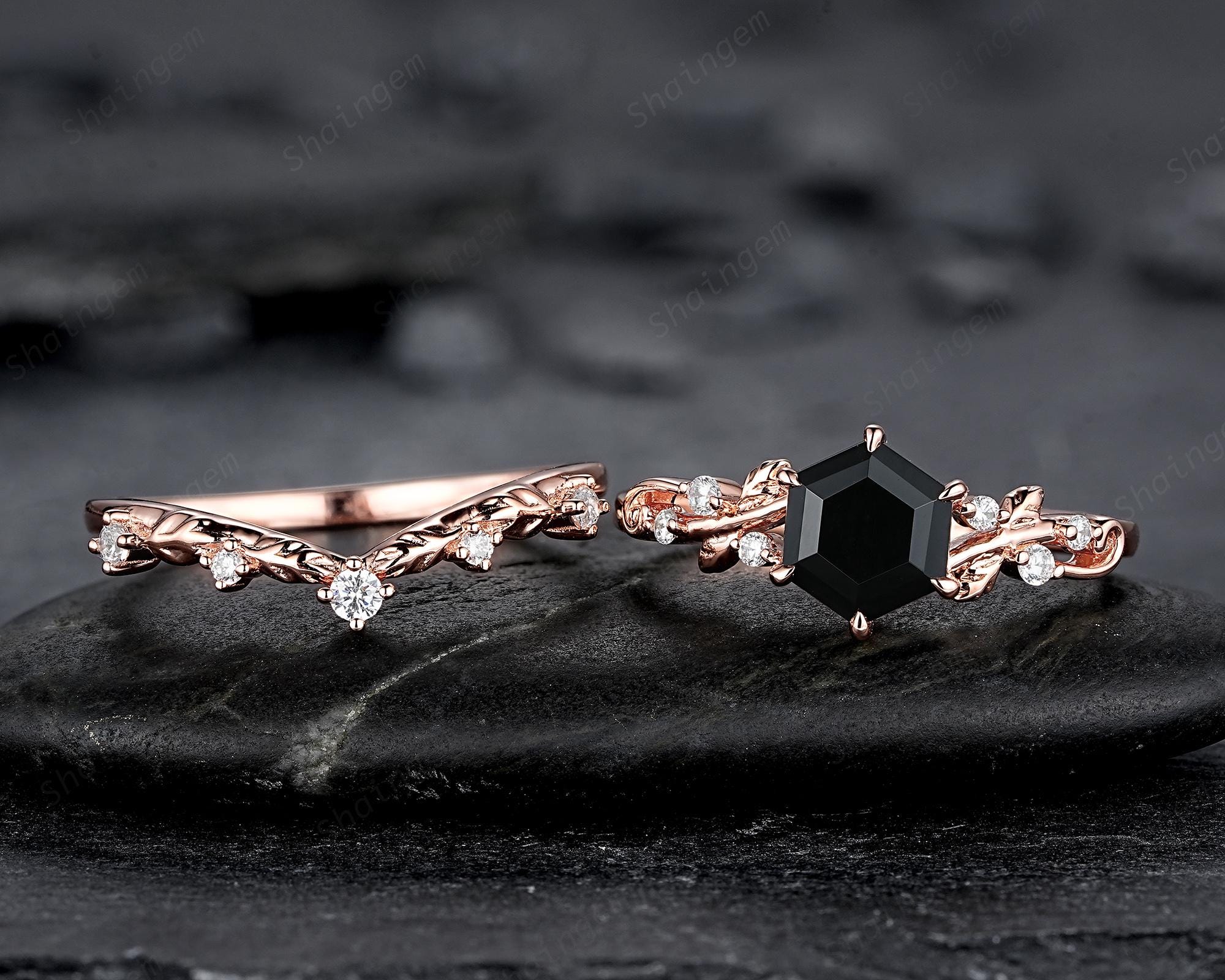 アクセサリー GARNI Vine Pattern Ring - Light - BLACK Vine Pattern Ring - Light - BLACK | GARNI ONLINE STORE