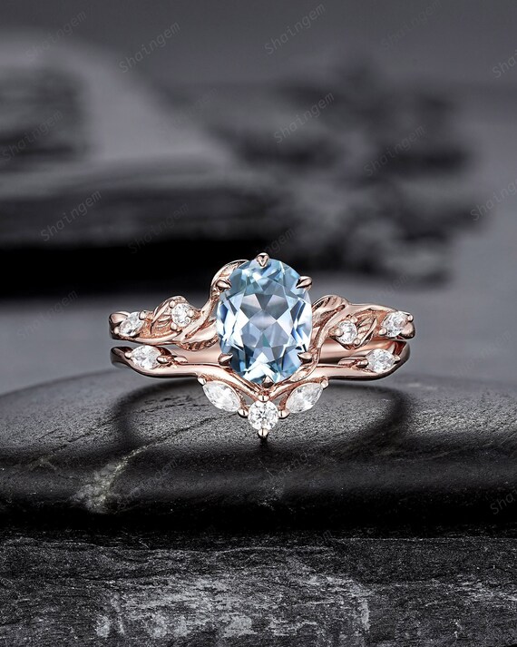 Blue aquamarine engagement rings deals