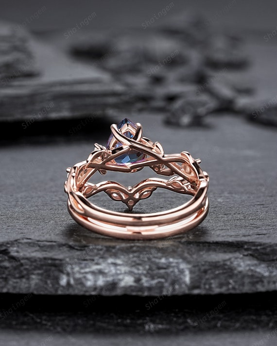 Vintage Pear Shape Alexandrite Leaf Engagement Ring Set, 14K Rose