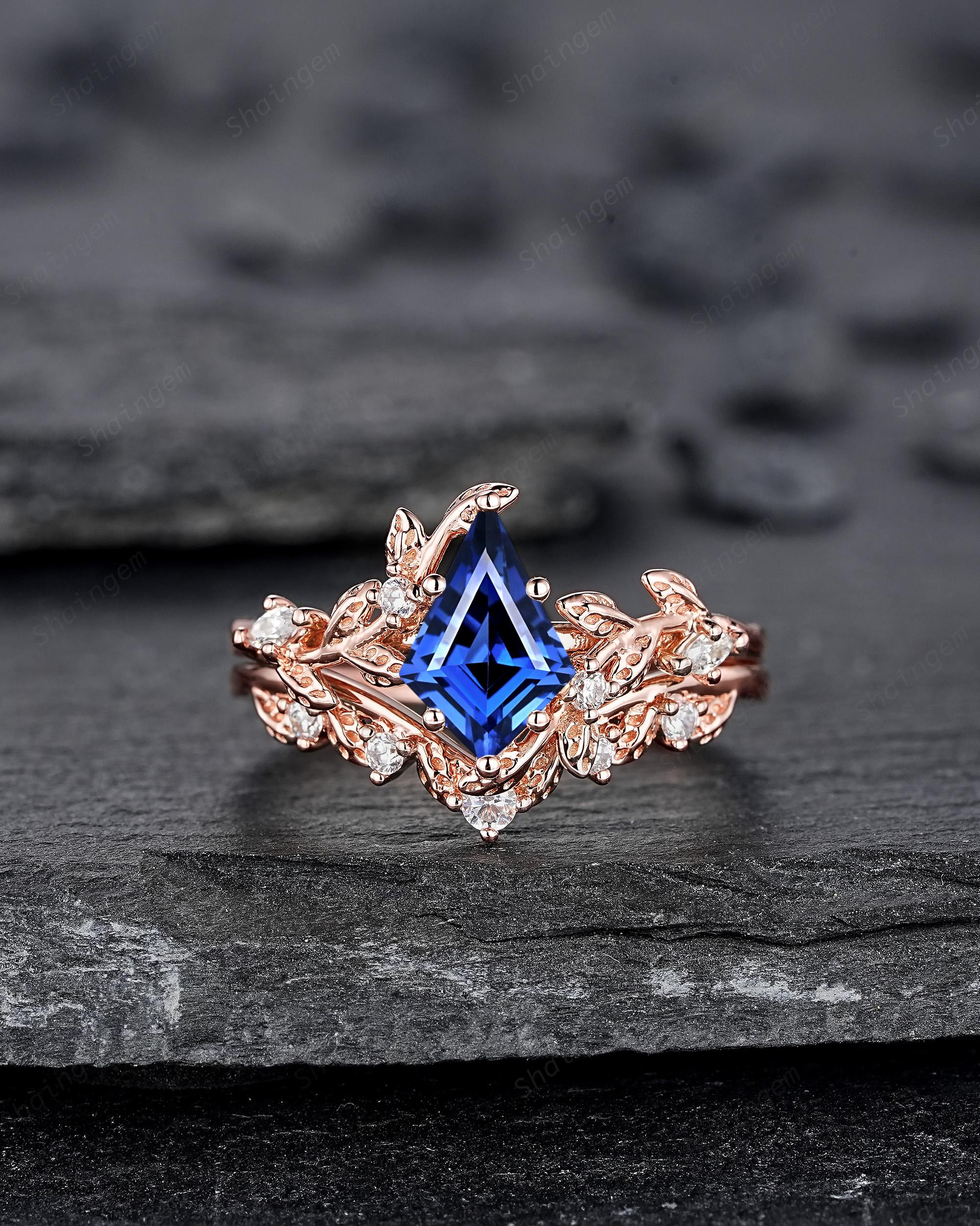 鳥風リング サファイア Vintage Kite Cut Cornflower Blue Sapphire Leaf Engagement Ring