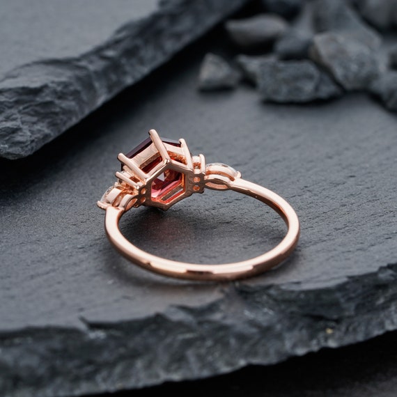Anello Di Fidanzamento In Oro Rosa 14k Con Acquamarina Naturale A Form