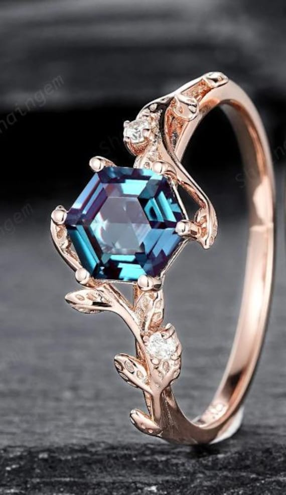 Nature Inspired Hexagon Cut Alexandrite Leaf Engagement Ring Set