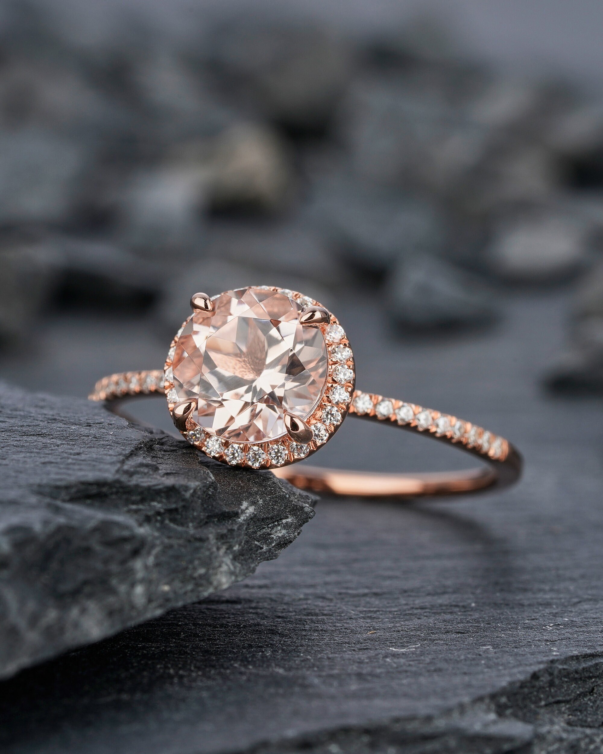 ヴィンテージ天然ピーチモルガナイトエンゲージリング、ラウンドカット