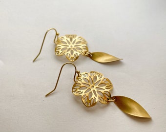 Golden Dangle Earring, Fashion Flower Earrings, Bridal Party Jewelry,Leaf Jewelry