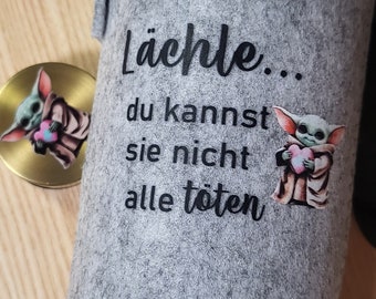 Trinkflasche aus Glas mit goldfarbenem Deckel und Filzhülle 750ml personalisiert mit Namen, Wunschtext, Wunschmotiv