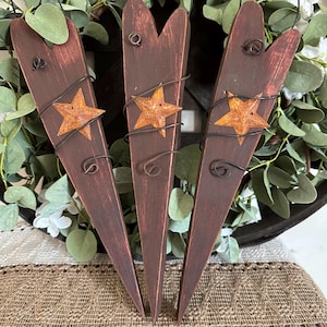 Primitive Heart Home Decor -  Long Country-Style Heart for Everyday Decoration- Rustic Wall Decor- Bowl Filler - Handcut - Handpainted