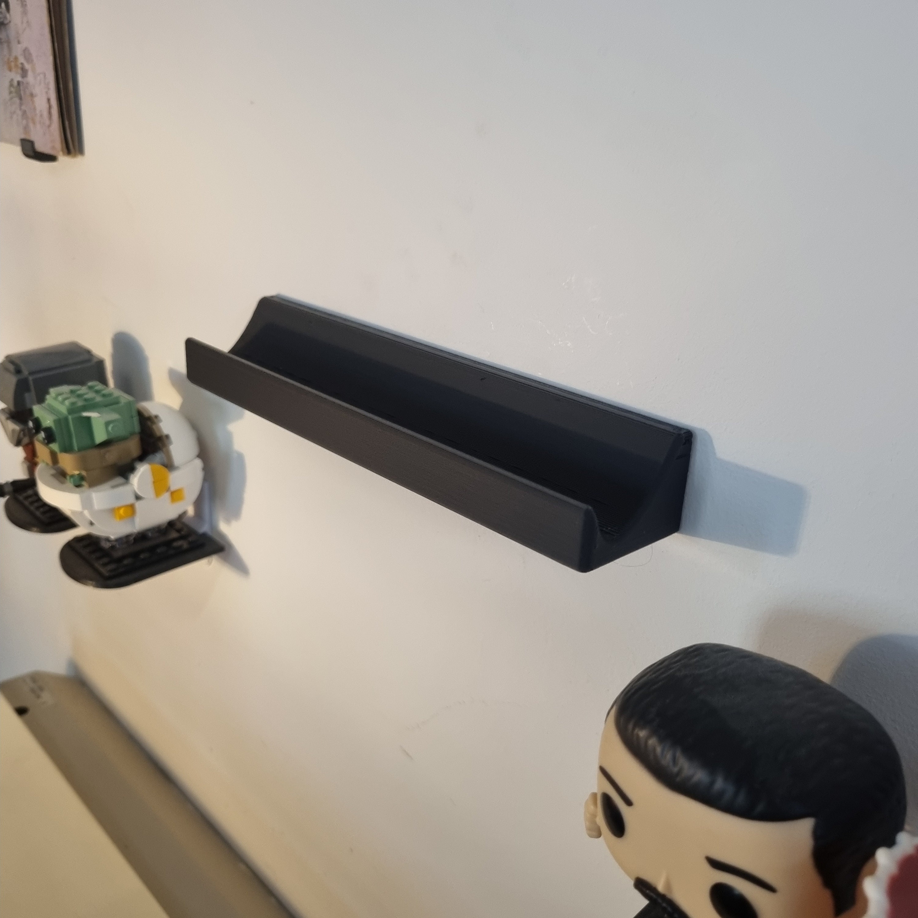 Vinyl Ledge, Display Shelf for Records and Cds (and DVD, Blu-rays and ...