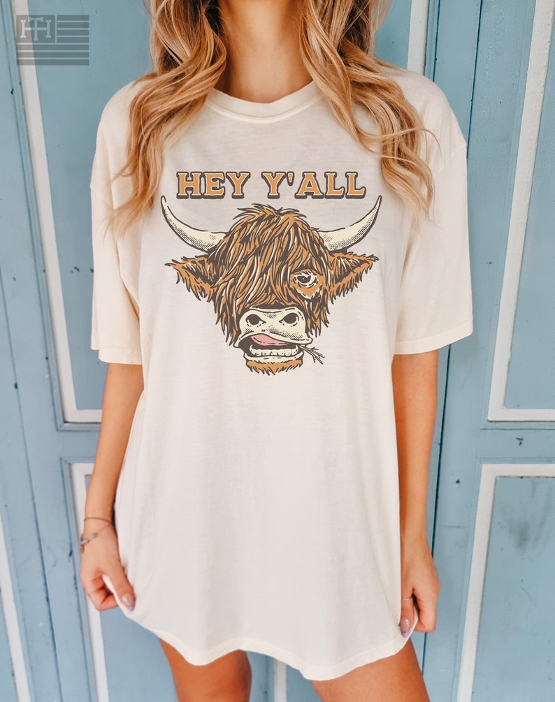 Ivory Comfort Colors Highland Cow Shirt ,Cowgirl Rodeo t-shirt, Boho t-shirt, oversized shirt, garment dyed shirt, bull tshirt, hey yall tshirt, cute cow shirt