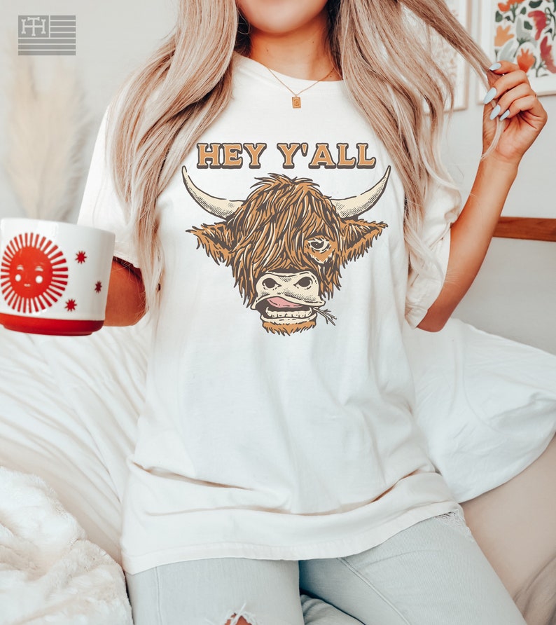 White Comfort Colors Highland Cow Shirt ,Cowgirl Rodeo t-shirt, Boho t-shirt, oversized shirt, garment dyed shirt, bull tshirt, hey yall tshirt, cute cow shirt