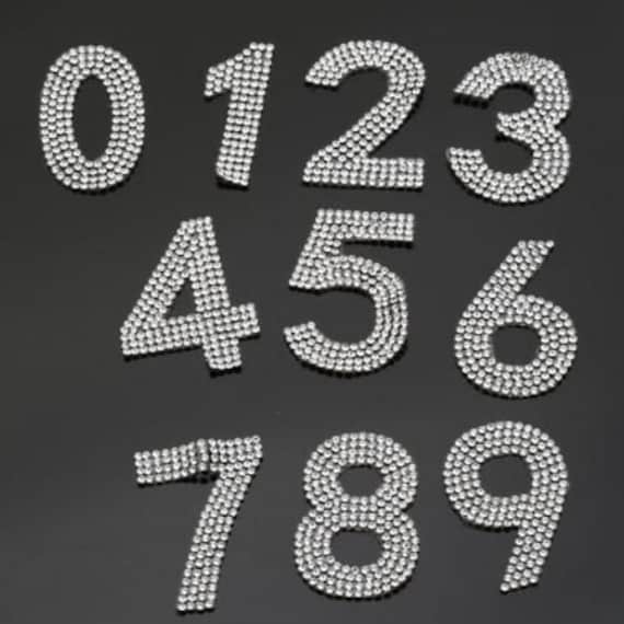 Toppa Termoadesiva Con Strass E Numeri, 5,8 Cm, Varie Design, Applicazione Su Stoffa