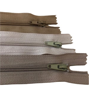 8 Inch Closed End Zippers / Pants - Handbag Assorted Zippers  20 Cm