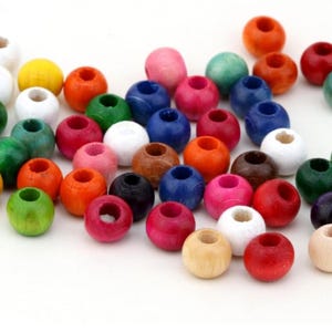 Bunte Holzperlen 10 mm - DIY Schmuck Zubehör, Makramee Perlen (50 Stück)