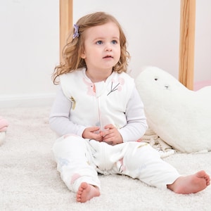 Kinder Schlafanzug - Tragbare Decke mit offenem Bein, leicht 0,8-2,5 TOG, gemütliche und atmungsaktive Nachtwäsche