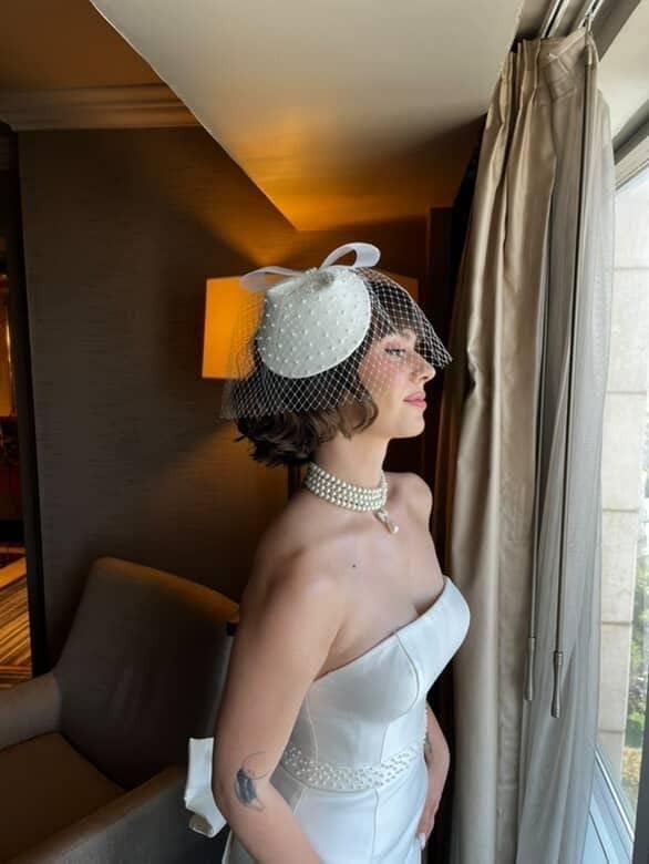 hand made white  voilette veil hat, Pill box bridal fascinator, Wedding hat