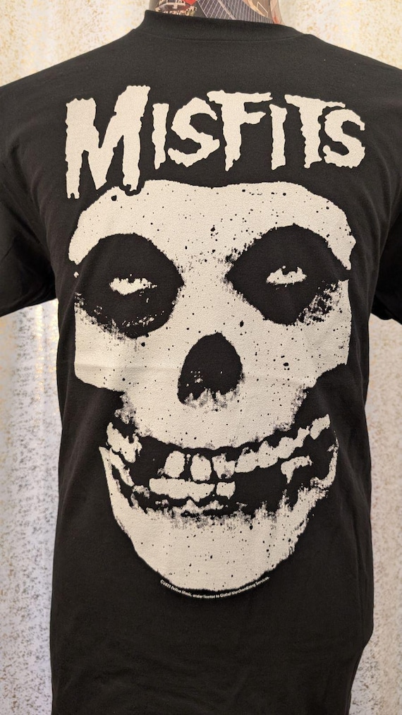Officially Licensed Merch Misfits Skull Logo Black Rock Band T