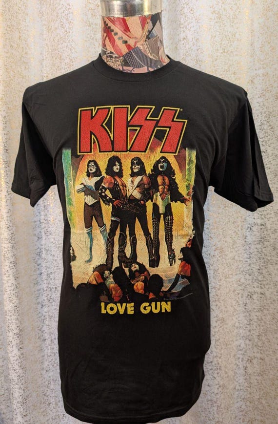 Officially Licensed Merch Kiss Love Gun Rock Band T-shirt - Etsy
