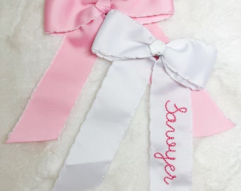 Monogrammed Hair bow/ Monogrammed bow/ Hair bow with name/ Baby bow/ Embroidered hair bow/ Custom hair bow/  bow with name /Grosgrain Ribbon