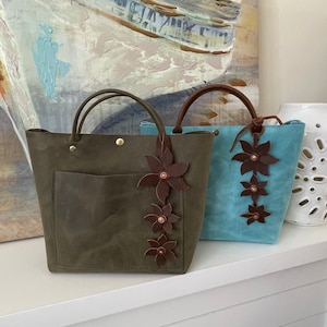 Triple Flower Leather Purse Charm