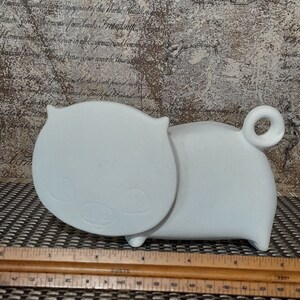 Figura de cerdo de cerámica lista para pintar / Linda decoración de mesa / Decoración de habitación de niños / Decoración DIY / Escultura de bizcocho de cerámica casera