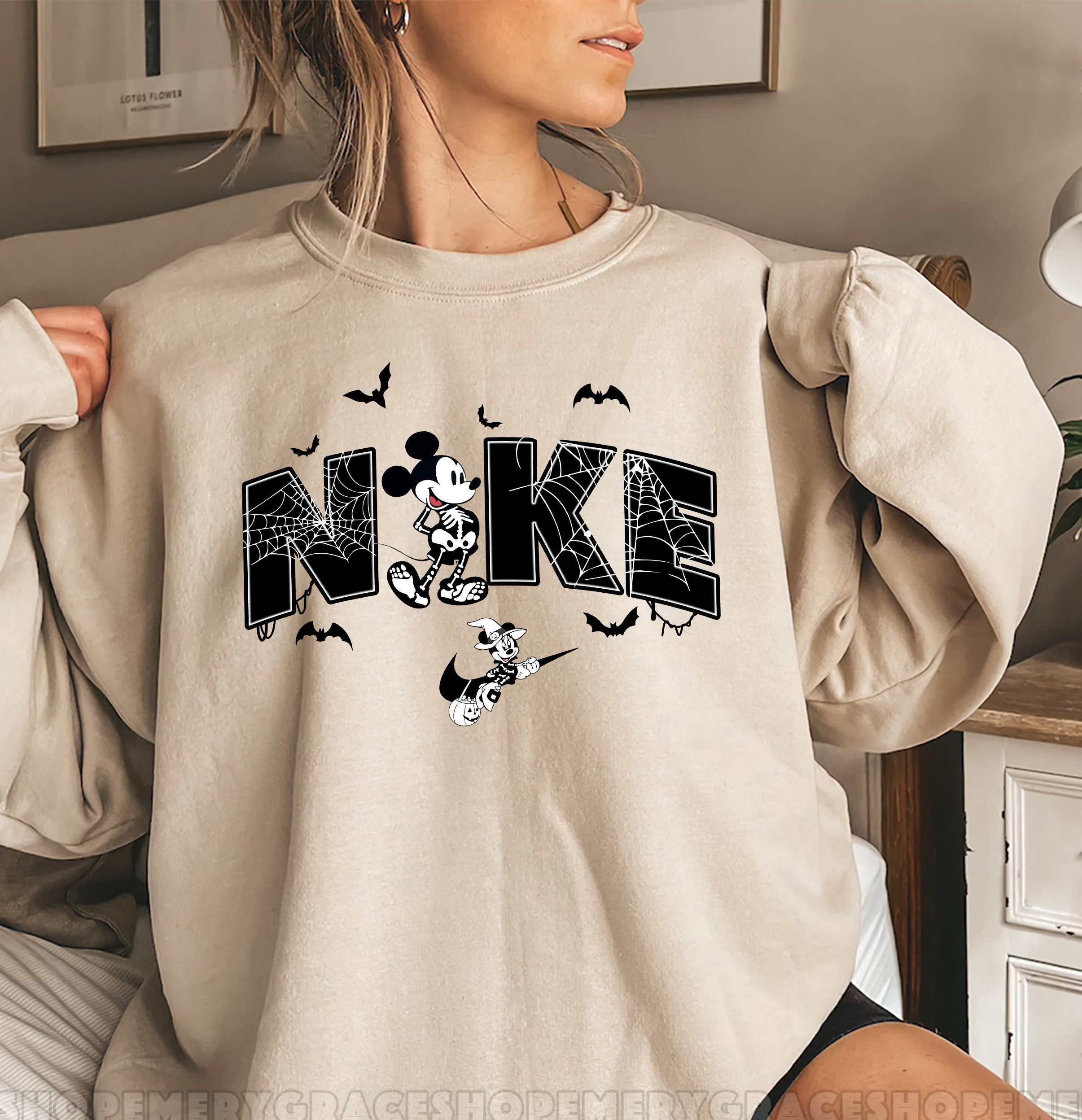 Halloween nike shirt - Etsy.de