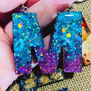 Resin Glitter Personalized Letter Keychains / Resin Keychains / Customized Keychains / Resin Letter Keychains