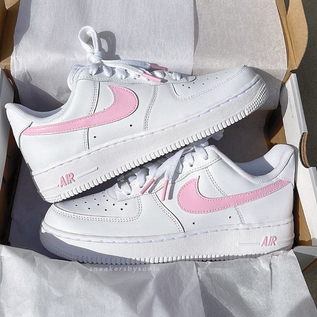 pale pink air force 1 lo trainers